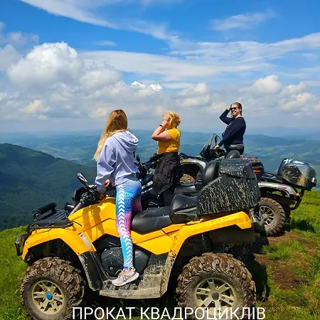 Zatishok Bilya Richky Lodge