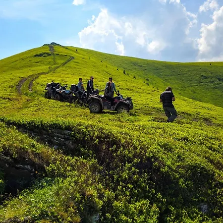 Zatishok Bilya Richky Lodge