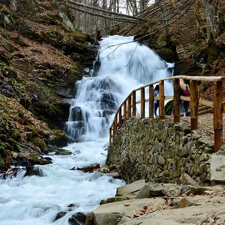 Lodge Zatishok Bilya Richky Pilipets