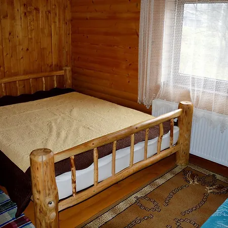 Lodge Zatishok Bilya Richky Pilipets