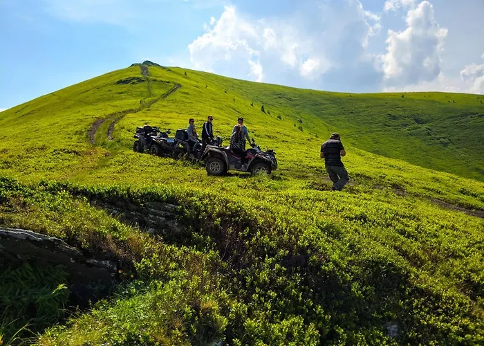Zatishok Bilya Richky Orman Evi